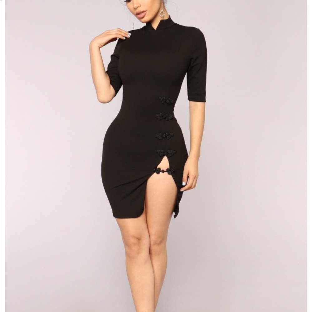 Fashion nova: Kiki high side slit dress